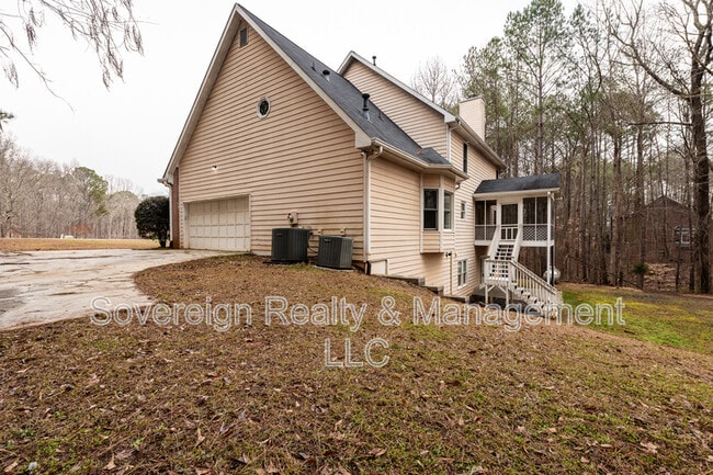 Building Photo - 3213 Southridge