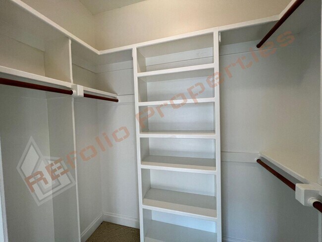 Building Photo - Elegant 3 Story 3 Bedroom Formal Model Tow...