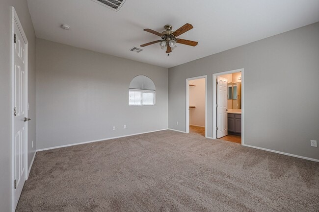 Building Photo - 4 bed, 3.5 bath house in Stetson Valley, Phoenix