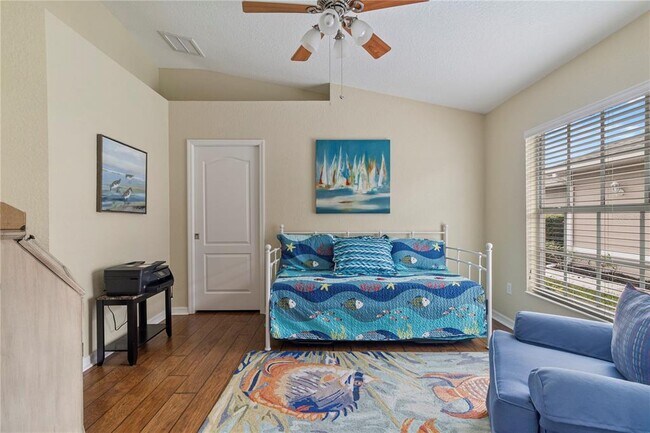 Building Photo - 3533 Lakewood Blvd