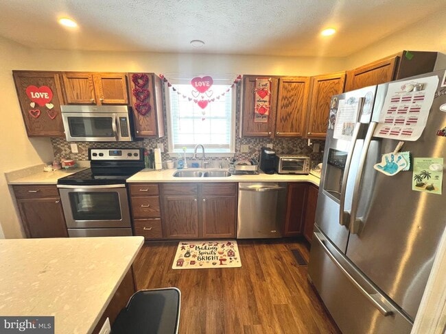 Building Photo - 2405 Gifhorn Ct