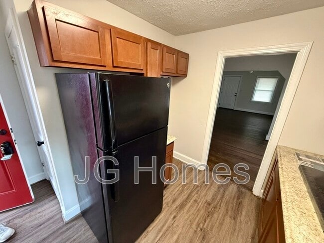 Building Photo - 117 N 45th St