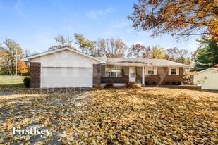 Building Photo - 1120 Monaco Ln