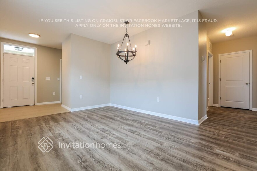 Building Photo - 4045 Lindever Ln