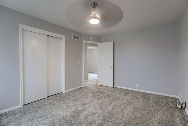 Building Photo - Great 4 Bedroom In Willow Wood!!