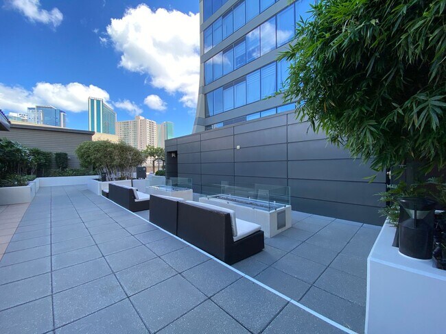 Building Photo - For Rent - [Pacifica] 1009 Kapiolani Blvd ...