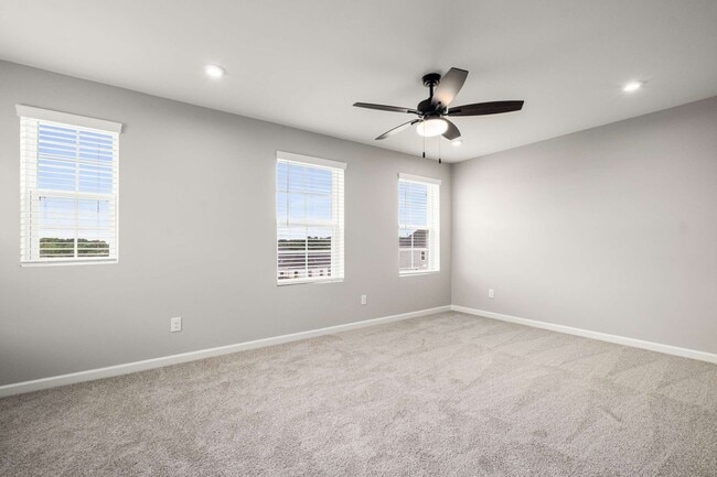 Building Photo - 5339 Bellflower Hls