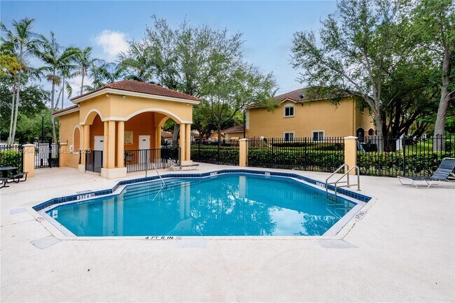 Building Photo - 6455 Catalina Ln