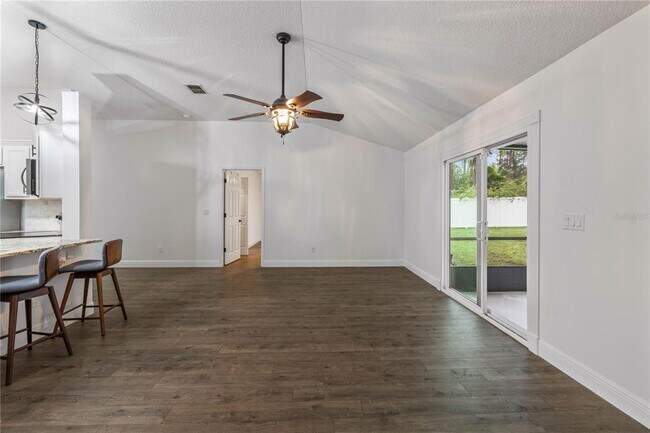 Building Photo - 137 Wellwood Ln
