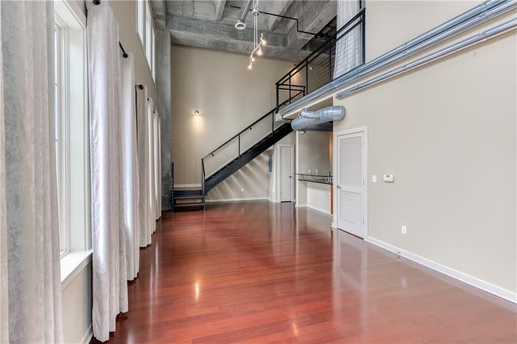 Building Photo - 232 19th St NW