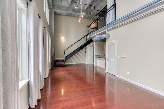 Building Photo - 232 19th St NW