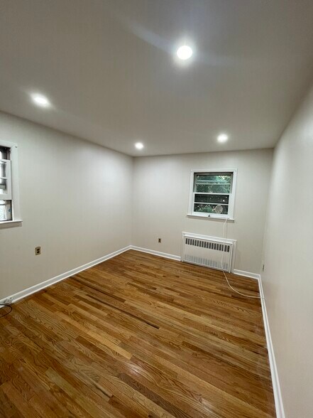 Building Photo - 8412 Liberty Ave