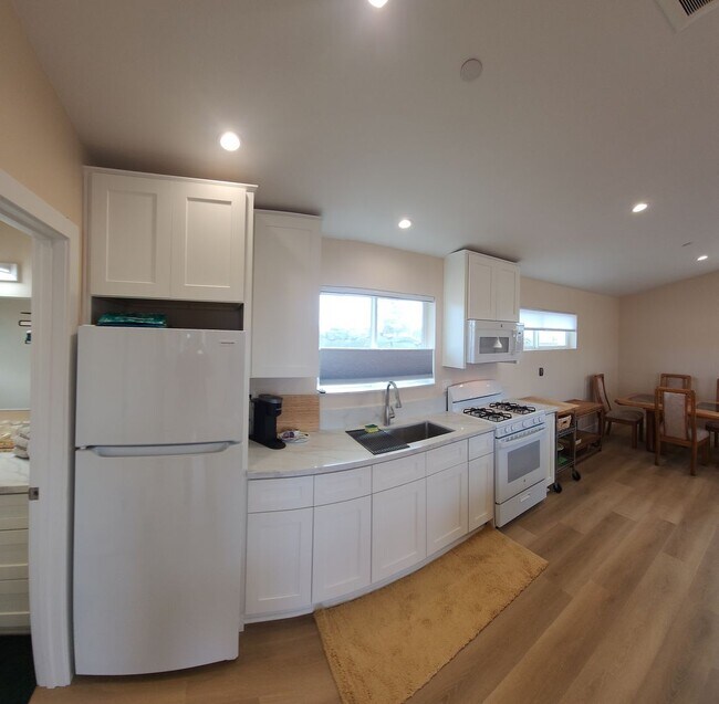 Building Photo - 1 Bed 1 bath Brand new home in Los Osos-Al...