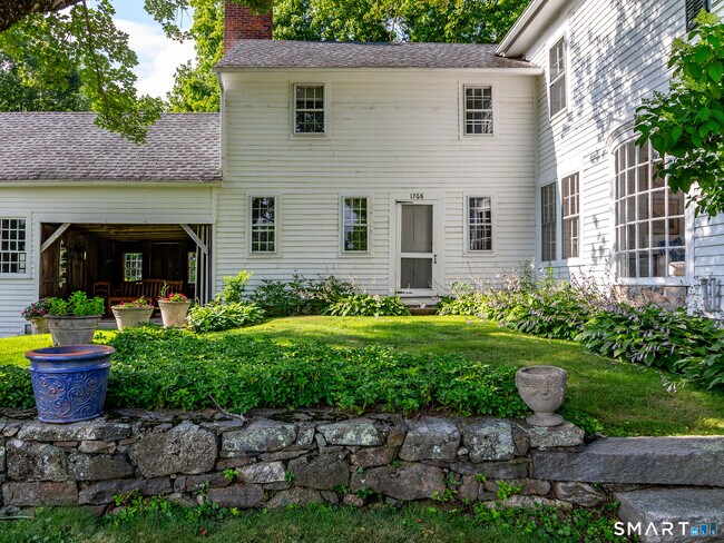 Building Photo - 103 Litchfield Rd
