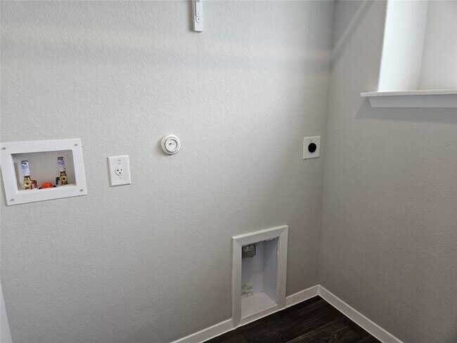 Building Photo - 147 Huckleberry Ln