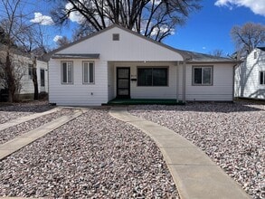 Building Photo - Charming Newly Renovated 3-Bedroom Home!