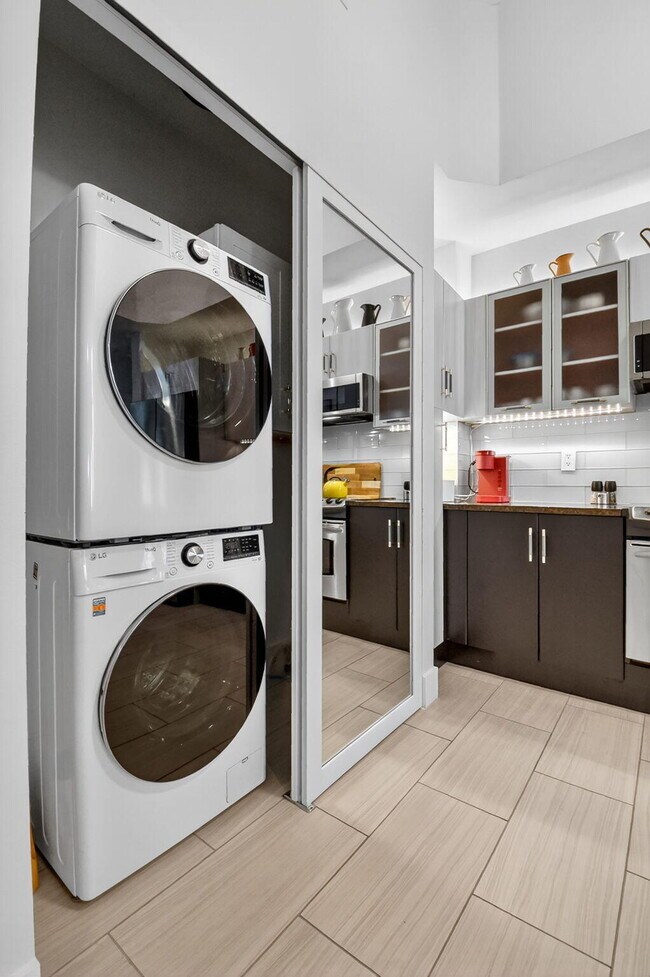 Building Photo - 600 S Dixie Hwy