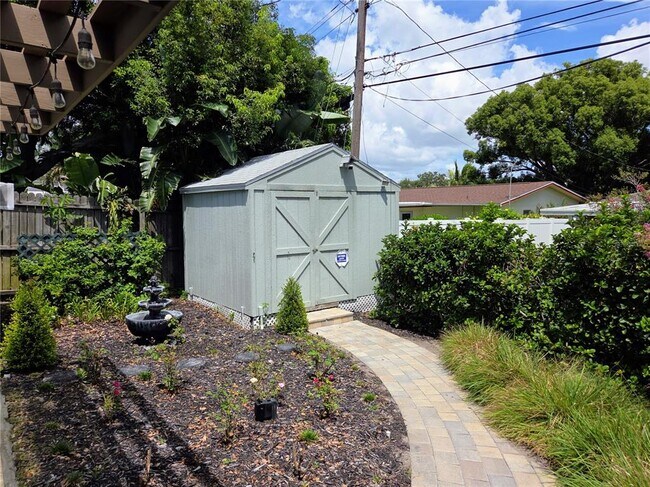 Building Photo - 9071 Ridge Rd