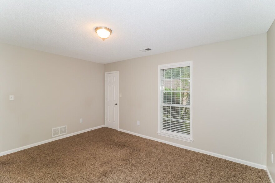 Building Photo - 6743 Hare Run Ln