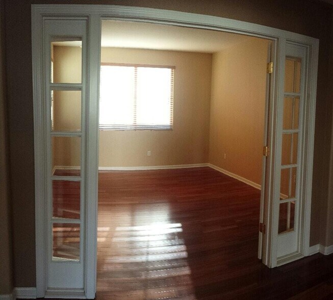 Building Photo - 5020 Trouville Ln