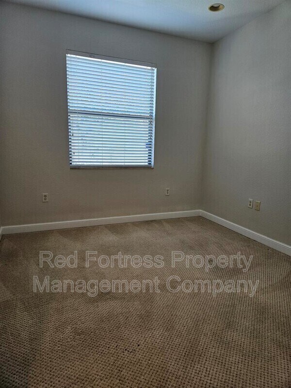 Building Photo - 15740 Portofino Springs Blvd