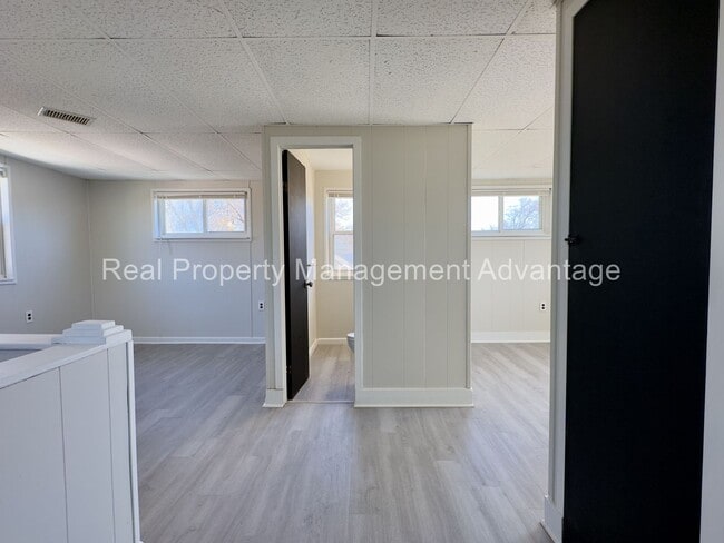 Building Photo - Beautifully Updated 3-Bedroom with Large Open Upstairs!