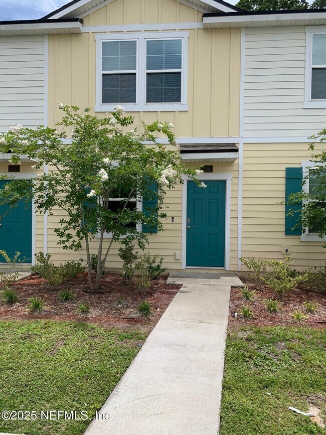 Building Photo - 885 Gate Run Rd