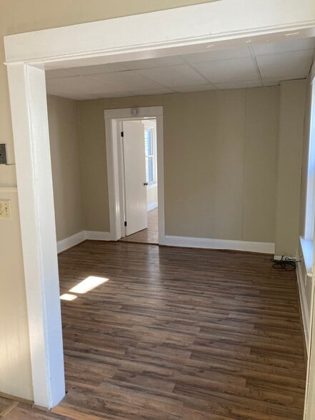 Living/Dining Room Photo 2 - 2089 Fairview Ave
