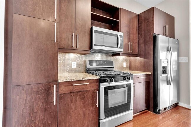 Building Photo - 870 Inman Vlg Pkwy NE