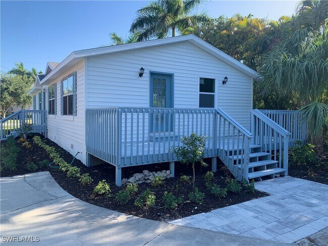 Primary Photo - 1259 8th Ave N