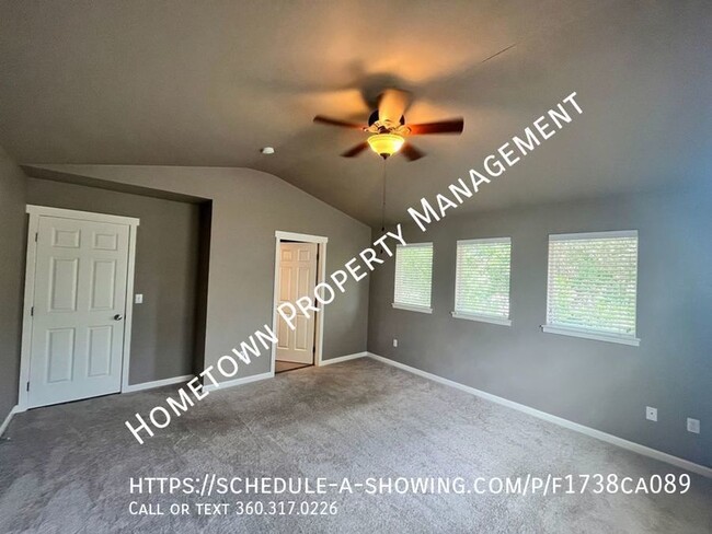 Building Photo - Large 4 Bedroom home in Horizon Pointe!