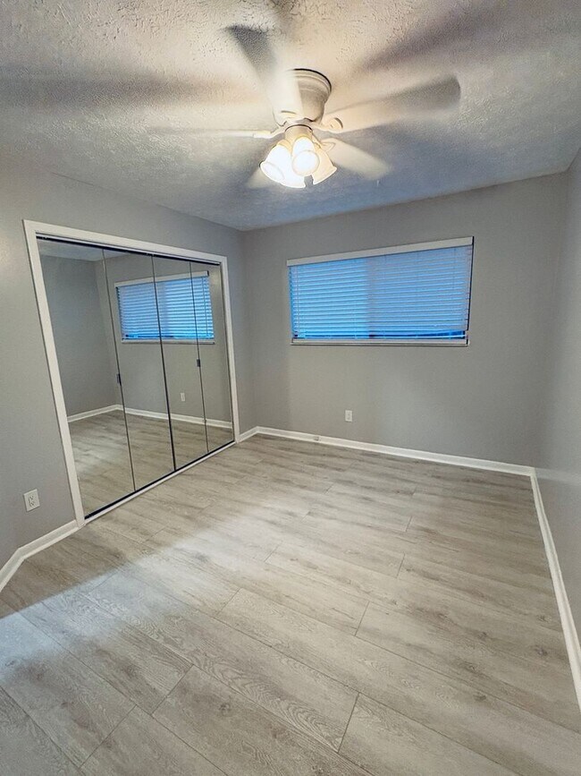 Building Photo - 8728 Jasmine Pond Dr