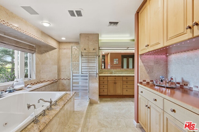 Building Photo - 3664 Gleneagles Dr