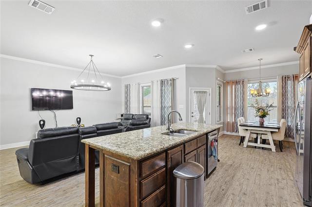 Building Photo - 342 W Huffman St