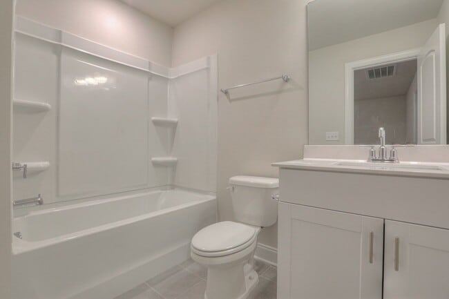 Building Photo - 1705 Tahoma Dr