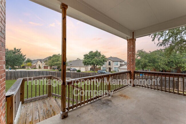 Building Photo - 11 Sable Valley