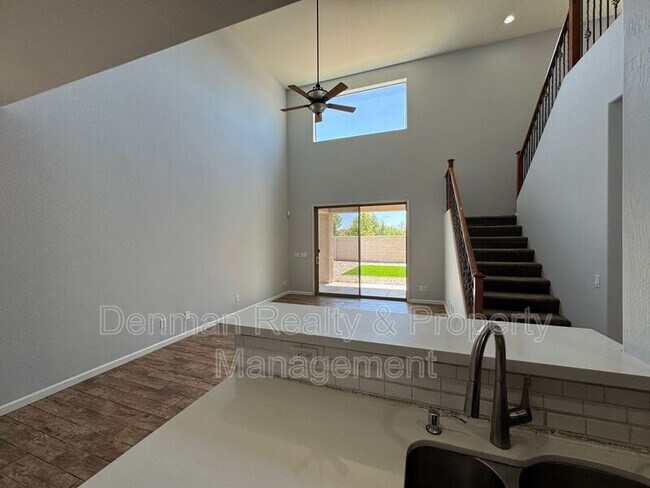 Building Photo - 10397 W Foothill Dr