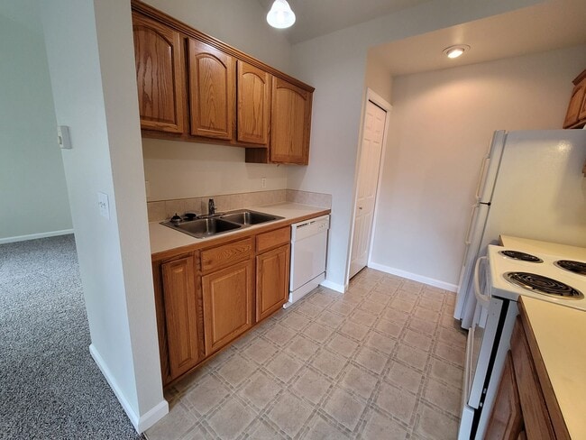 Building Photo - 1 Bedroom Condo in Gilham