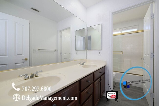 Building Photo - Large 3 bedroom home recently upgraded