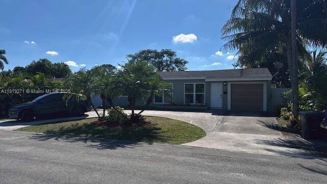 Building Photo - 6980 Scott St