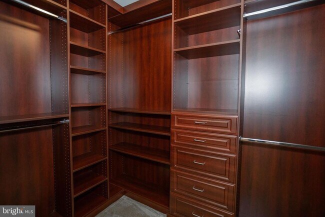 Building Photo - 13076 Dove Tree Ct