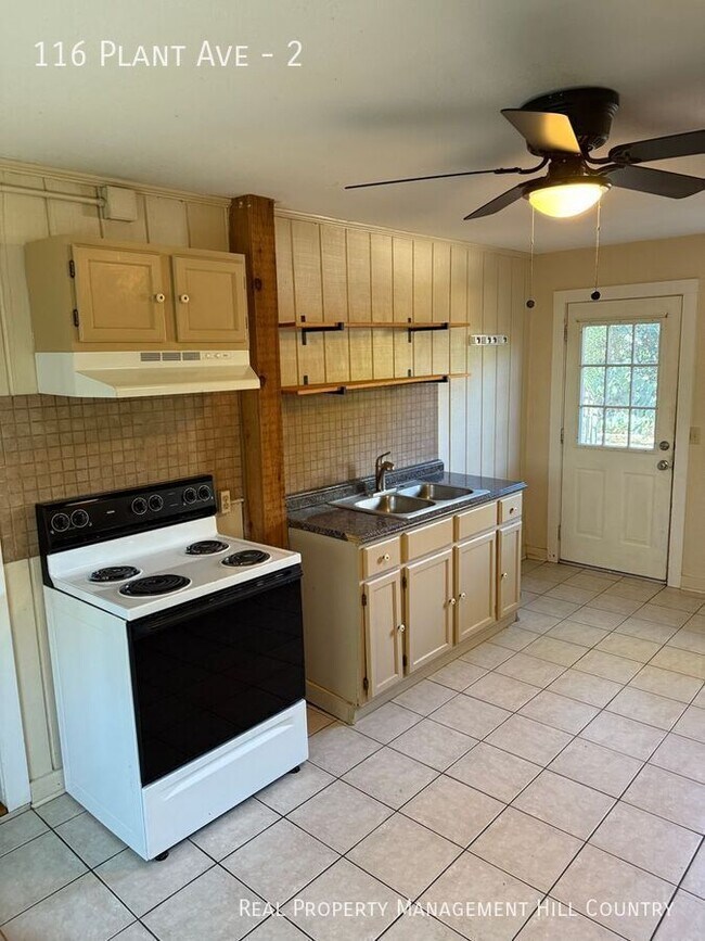 Building Photo - 116 N Plant Ave