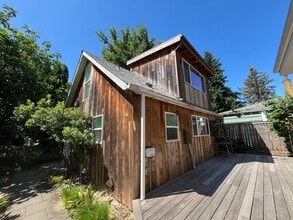 Building Photo - Custom Built 1Bd/ 1Ba home in Piedmont Neighborhood! ~ Skylight, Driveway Parking, Washer/Dryer! ...