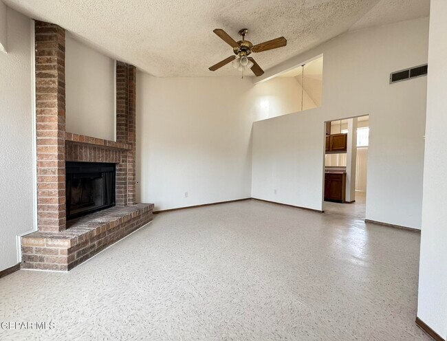Building Photo - 11357 Lake Erie Dr
