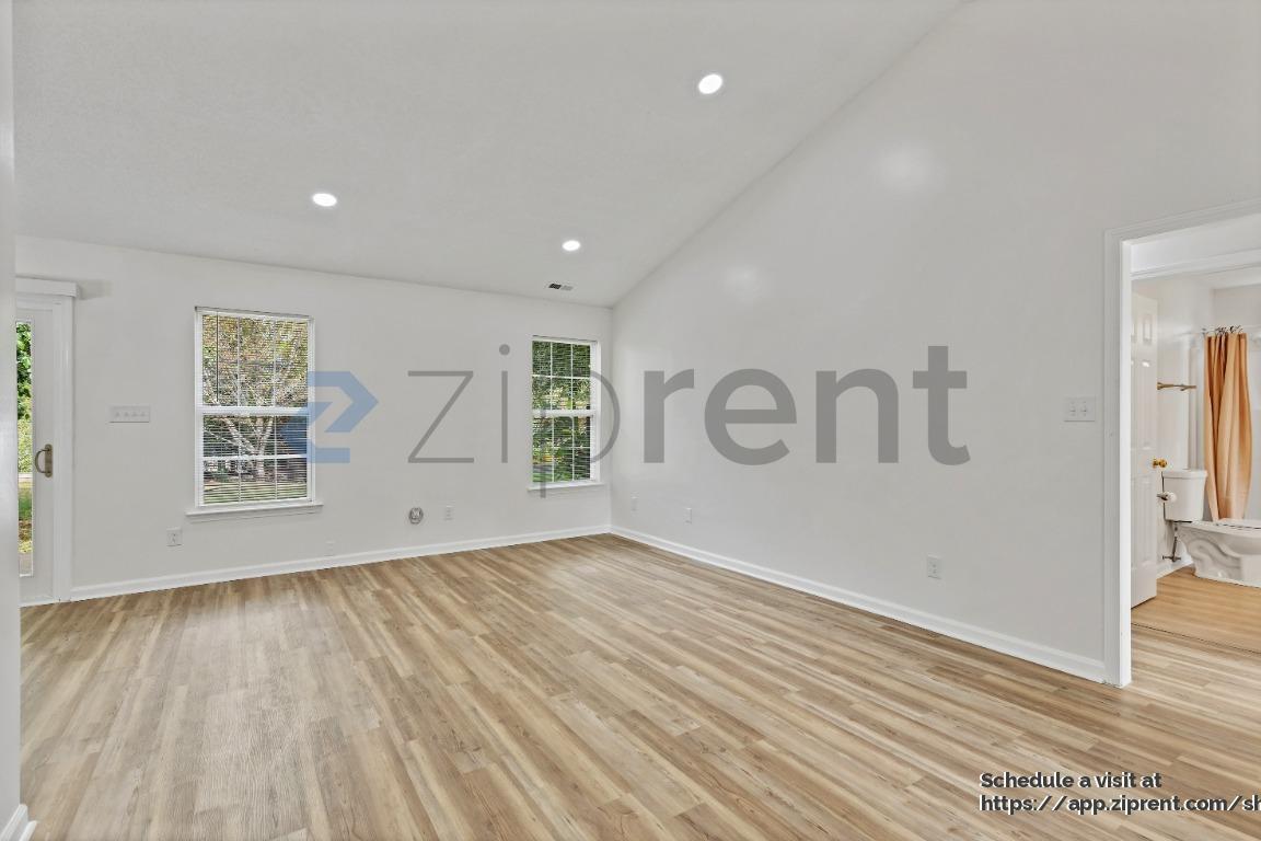 Building Photo - 4711 Avalon Forest Ln