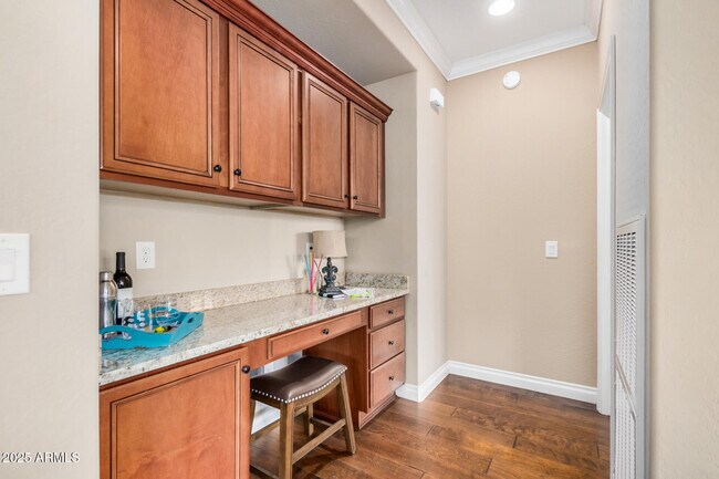 Building Photo - 856 E Harmony Wy