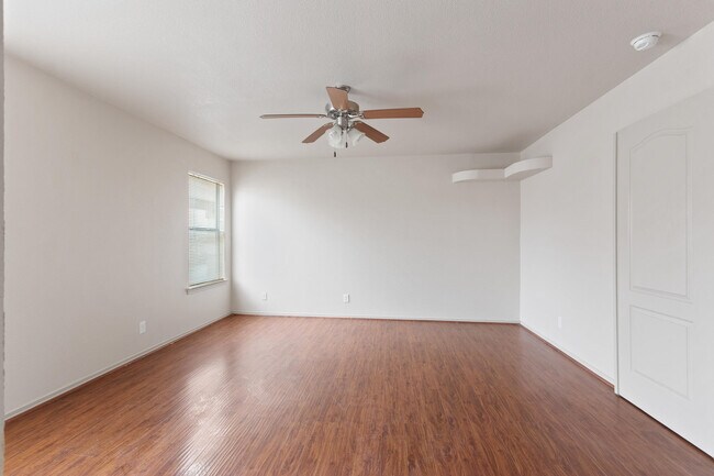 Building Photo - 608 Cactus Creek Pl