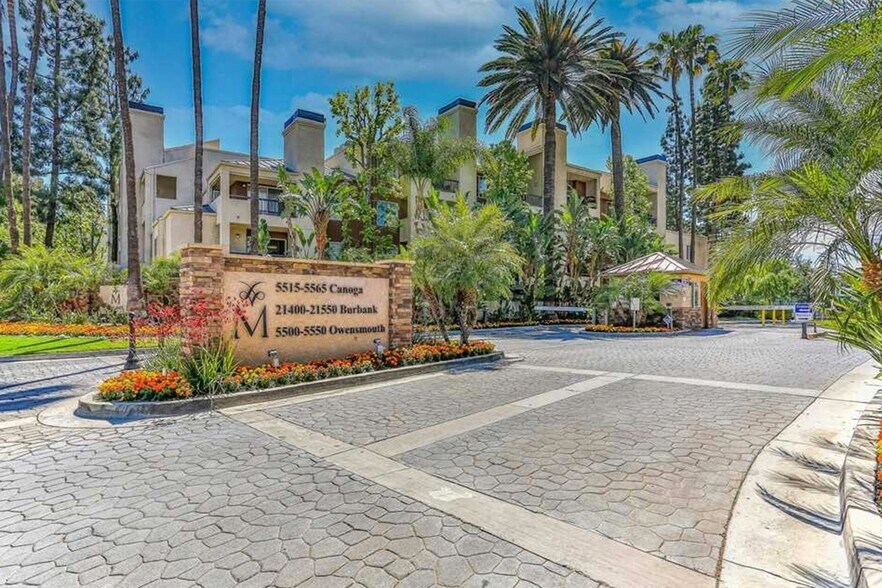 Building Photo - 5525 Canoga Ave