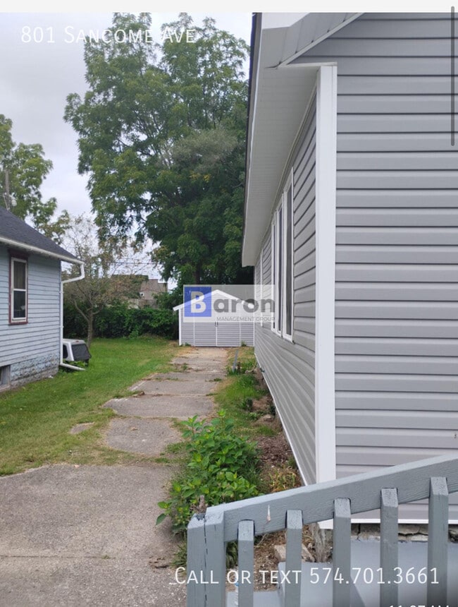 Building Photo - 801 Sancome Ave