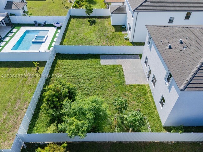 Building Photo - 12740 SW 214th Ter